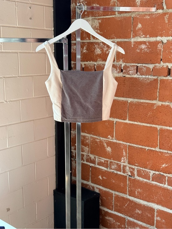 Beyond Yoga Tops - Beyond Yoga Cream and Gray Colorblock Cropped Tank Top